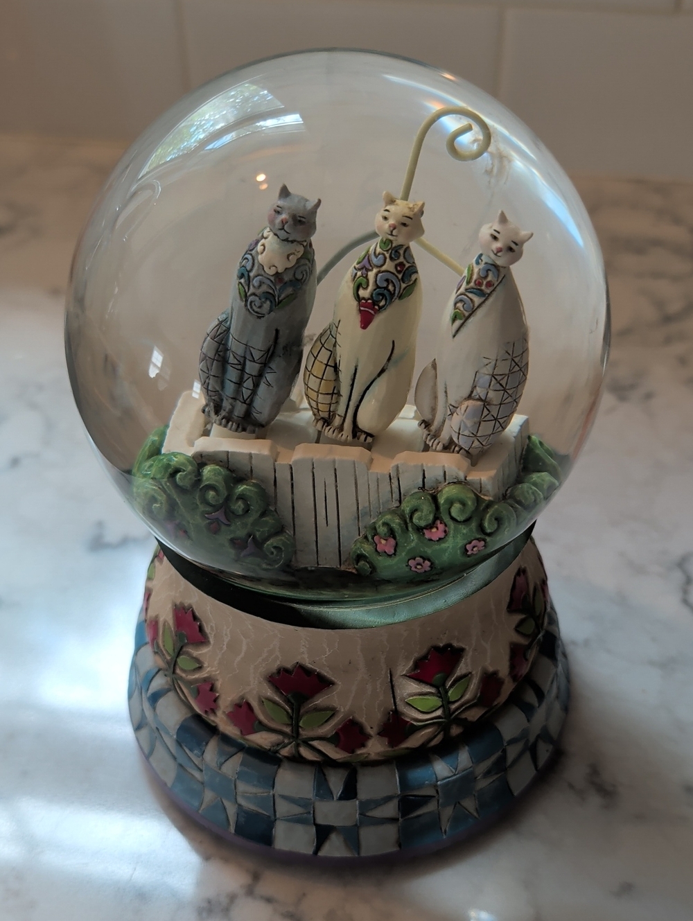 Jim Shore Music Box Water Globe..Cats On The Fence